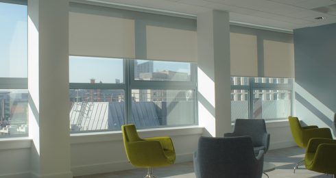 Indoor roller blind thermal