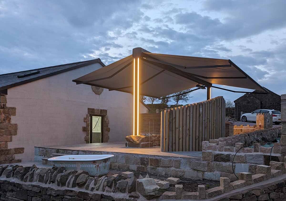 PXL 20240502 200024193