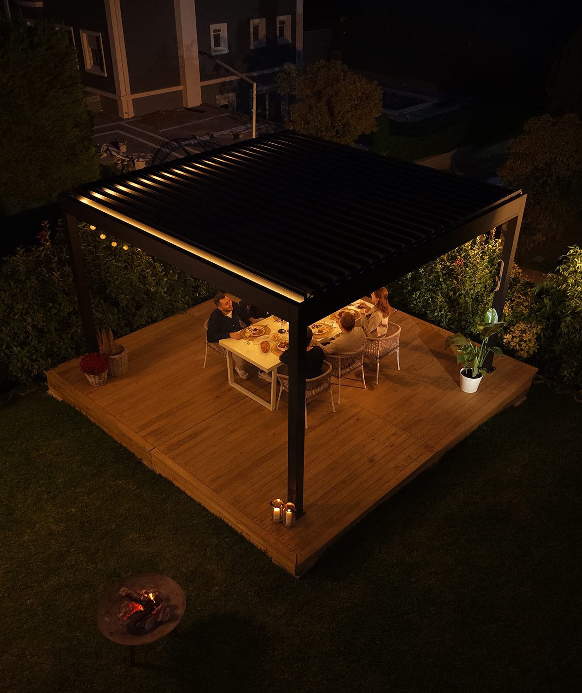 Motion pergola